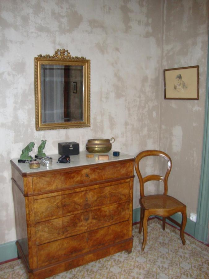 Les Remparts Bed & Breakfast Capestang Exterior photo