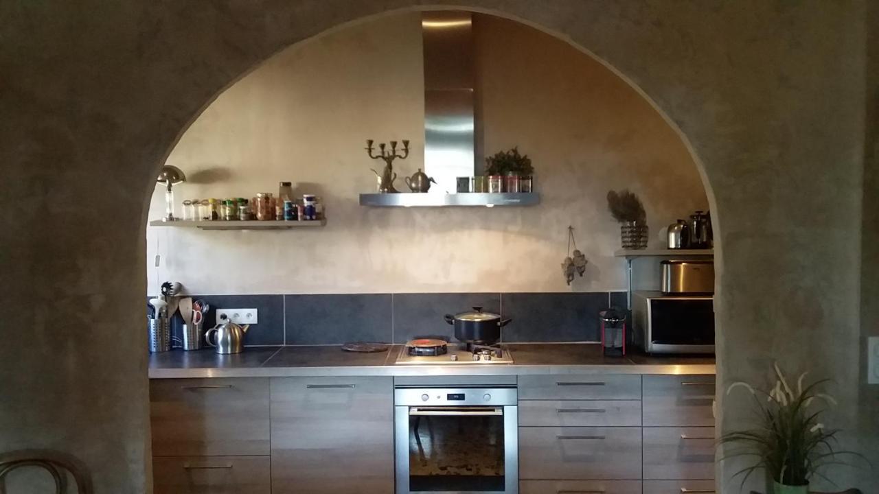 Les Remparts Bed & Breakfast Capestang Exterior photo