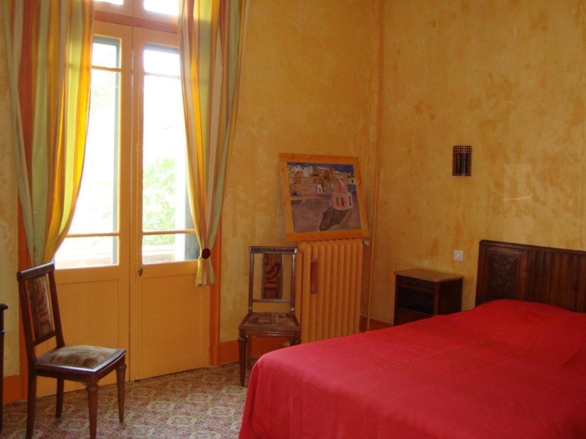 Les Remparts Bed & Breakfast Capestang Exterior photo